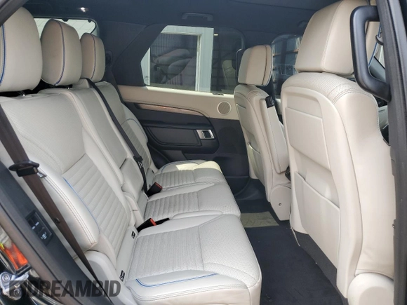 2017 Land Rover Discovery HSE Luxury with VIN SALRHBBV1HA026657, listed as a Copart auction lot 64478634 with 31,050 mi miles and Non Repairable. Bid and sale history available at carsss.com. Image 11.