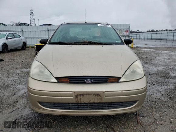 2001 Ford Focus LX with VIN 1FAFP33P51W267171, listed as a Copart auction lot 44200295 with 215,015 mi miles and Salvage Title. Bid and sale history available at carsss.com. Image 5.