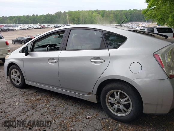 2011 Toyota Prius I with VIN JTDKN3DU5B0253021, listed as a IAAI auction lot 42098093 with 204,853 mi miles. Bid and sale history available at carsss.com. Image 14.