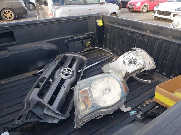 2010 Toyota Tacoma PreRunner with VIN 3TMJU4GN6AM100507, listed as a IAAI auction lot 41499801 with NaN miles. Bid and sale history available at carsss.com. Image 12.