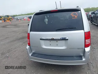 2010 Chrysler Town & Country Touring with VIN 2A4RR5D14AR271397, listed as a IAAI auction lot 42181231 with 200,547 mi miles and . Bid and sale history available at DreamBid. Image 16.