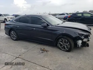 2020 Hyundai Sonata SEL z VIN 5NPEF4JA9LH031676, wystawiony jako Copart lot #53387655 z przebiegiem 61 796 mil mil oraz Szkoda całkowita • Salvage title. Historia ofert i sprzedaży dostępna na DreamBid. Obrazek 4.