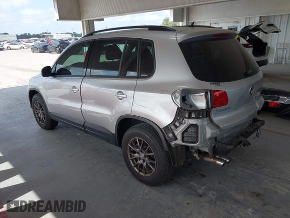 2016 Volkswagen Tiguan S with VIN WVGBV7AX2GW535784, listed as a IAAI auction lot 42130041 with 35,718 mi miles and . Bid and sale history available at DreamBid. Image 3.