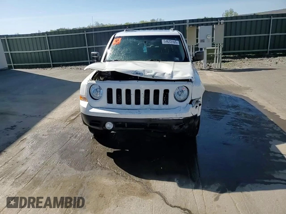 2015 Jeep Patriot Latitude z VIN 1C4NJRFBXFD417188, wystawiony jako Copart lot #54633165 z przebiegiem Nie podano mil oraz Szkoda całkowita • Salvage title. Historia ofert i sprzedaży dostępna na DreamBid. Obrazek 14.