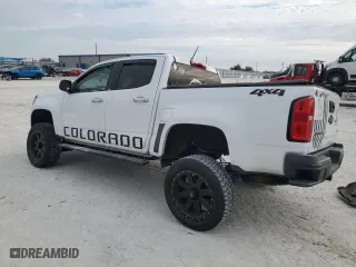 2015 Chevrolet Colorado 4WD LT with VIN 1GCGTBE33F1236276, listed as a Copart auction lot 88979325 with 227,979 mi miles and Non Repairable. Bid and sale history available at carsss.com. Image 2.