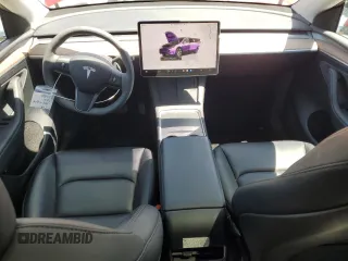 2024 Tesla Model Y Long Range с VIN 7SAYGDEE2RF988958, выставлен на аукционе Copart как лот 58066795 с пробегом 26 356 миль миль и Списание • Salvage title. История ставок и продаж доступна на DreamBid. Изображение 8.
