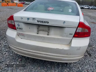 2008 Volvo S80 3.2L with VIN YV1AS982781059118, listed as a IAAI auction lot 41868957 with 185,529 mi miles. Bid and sale history available at carsss.com. Image 13.
