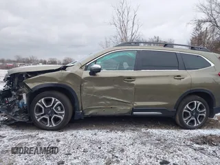 2023 Subaru Ascent Limited z VIN 4S4WMAUD0P3404678, wystawiony jako IAAI lot #41191121 z przebiegiem 27 840 mil mil oraz . Historia ofert i sprzedaży dostępna na DreamBid. Obrazek 14.