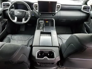 2024 Toyota Sequoia SR5 with VIN 7SVAAABA6RX029025, listed as a Copart auction lot 43429555 with 17,170 mi miles and Clean Title. Bid and sale history available at carsss.com. Image 8.