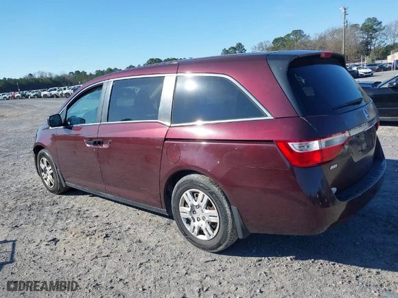 2013 Honda Odyssey LX with VIN 5FNRL5H21DB082331, listed as a IAAI auction lot 41756206 with 249,204 mi miles. Bid and sale history available at carsss.com. Image 3.