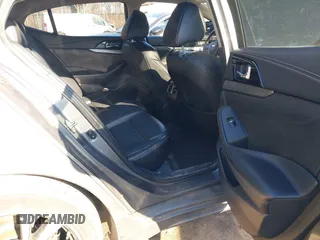 2018 Nissan Maxima SV with VIN 1N4AA6AP9JC402007, listed as a IAAI auction lot 41586817 with 145,870 mi miles. Bid and sale history available at carsss.com. Image 8.
