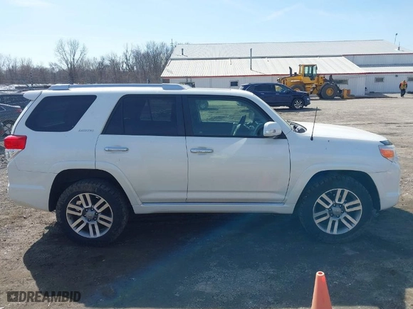 2012 Toyota 4Runner SR5 with VIN JTEBU5JR4C5082017, listed as a IAAI auction lot 41777309 with 93,443 mi miles. Bid and sale history available at carsss.com. Image 13.