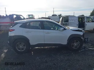 2018 Hyundai Kona SE with VIN KM8K1CAA3JU094976, listed as a IAAI auction lot 40796987 with 128,592 mi miles. Bid and sale history available at carsss.com. Image 14.