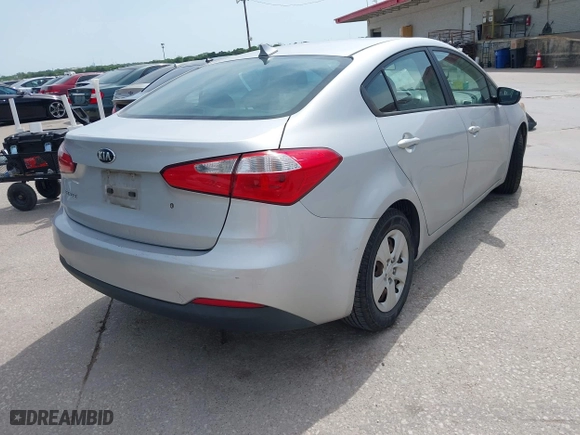 2015 Kia Forte LX with VIN KNAFK4A63F5419676, listed as a IAAI auction lot 42025595 with 137,748 mi miles. Bid and sale history available at carsss.com. Image 4.