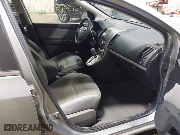 2010 Nissan Sentra SR with VIN 3N1AB6AP5AL725923, listed as a IAAI auction lot 41501698 with 121,320 mi miles and . Bid and sale history available at DreamBid. Image 5.