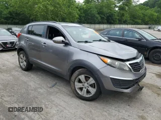 2012 Kia Sportage LX z VIN KNDPB3A20C7217165, wystawiony jako Copart lot #60999525 z przebiegiem 128 231 mil mil oraz Szkoda całkowita • Salvage title. Historia ofert i sprzedaży dostępna na DreamBid. Obrazek 4.