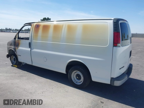 2002 Chevrolet City Express Cargo z VIN 1GCEG15W221139001, wystawiony jako IAAI lot #42185165 z przebiegiem Nie podano mil oraz . Historia ofert i sprzedaży dostępna na DreamBid. Obrazek 3.