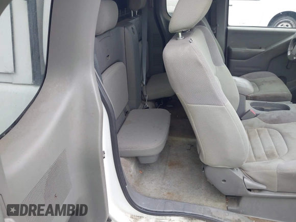2015 Nissan Frontier SV with VIN 1N6BD0CT5FN715223, listed as a IAAI auction lot 42689996 with 166,446 mi miles and . Bid and sale history available at DreamBid. Image 8.