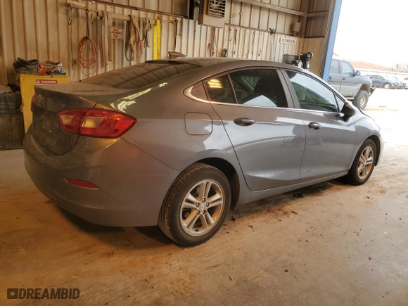 2018 Chevrolet Cruze LT with VIN 1G1BE5SM0J7228511, listed as a Copart auction lot 47893985 with 37,936 mi miles and Salvage Title. Bid and sale history available at carsss.com. Image 3.