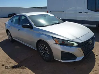 2024 Nissan Altima SV with VIN 1N4BL4DV5RN347553, listed as a IAAI auction lot 42825155 with 38,766 mi miles and . Bid and sale history available at DreamBid. Image 1.