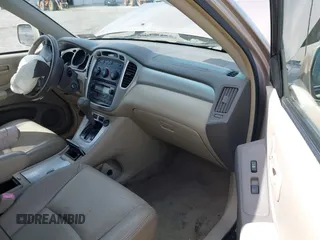 2007 Toyota Highlander z VIN JTEHP21A570207913, wystawiony jako IAAI lot #42321299 z przebiegiem 205 780 mil mil oraz . Historia ofert i sprzedaży dostępna na DreamBid. Obrazek 5.
