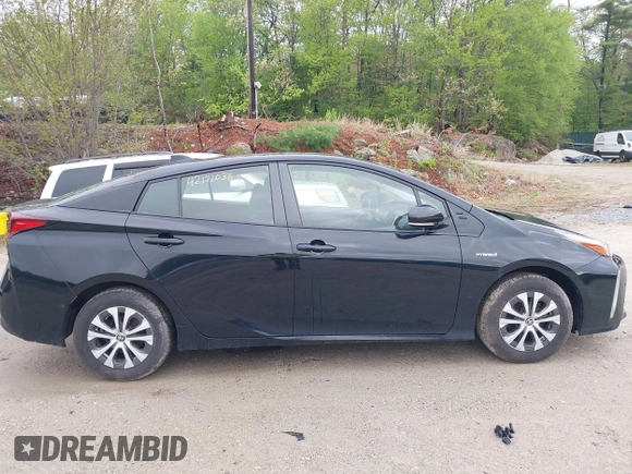 2020 Toyota Prius LE with VIN JTDL9RFU8L3014930, listed as a IAAI auction lot 42171038 with 67,785 mi miles and . Bid and sale history available at DreamBid. Image 14.