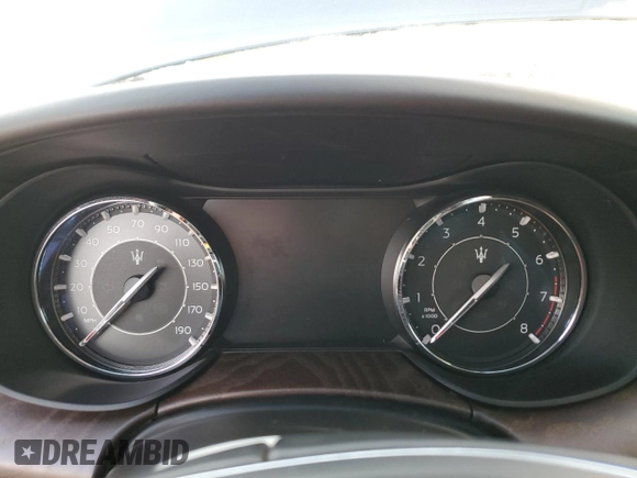 2022 Maserati Quattroporte GT z VIN ZAM56XPAXN1391103, wystawiony jako Copart lot #78474234 z przebiegiem Nie podano mil oraz Nie do naprawy • Non repairable. Historia ofert i sprzedaży dostępna na DreamBid. Obrazek 9.