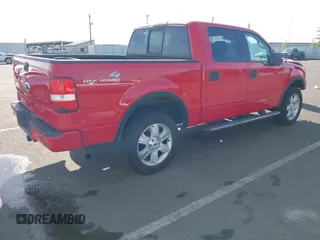 2006 Ford F-150 XLT z VIN 1FTPW14V96KC52092, wystawiony jako IAAI lot #42034553 z przebiegiem 178 376 mil mil oraz . Historia ofert i sprzedaży dostępna na DreamBid. Obrazek 4.