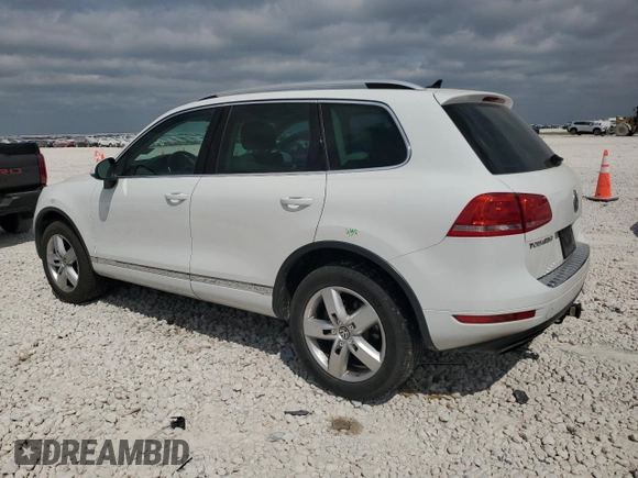 2013 Volkswagen Touareg Lux with VIN WVGEF9BP9DD008658, listed as a Copart auction lot 52585925 with 93,369 mi miles and Salvage Title. Bid and sale history available at DreamBid. Image 2.