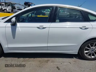 2017 Ford Fusion SE с VIN 3FA6P0HD2HR313811, выставлен на аукционе IAAI как лот 42460885 с пробегом 170 591 миль миль и . История ставок и продаж доступна на DreamBid. Изображение 14.