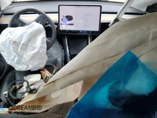 2021 Tesla Model Y Long Range z VIN 5YJYGDEE7MF093942, wystawiony jako Copart lot #54762425 z przebiegiem 20 492 mil mil oraz Szkoda całkowita • Salvage title. Historia ofert i sprzedaży dostępna na DreamBid. Obrazek 8.