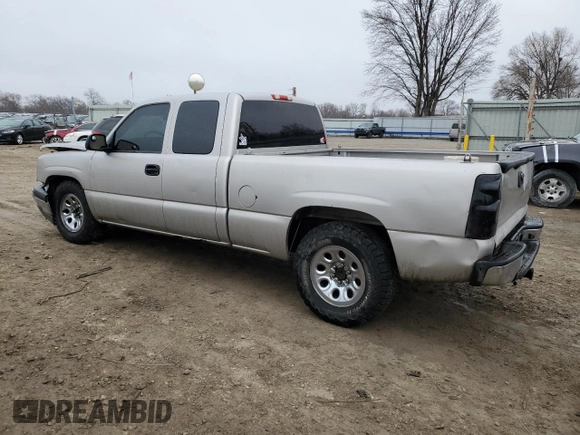 2005 Chevrolet Silverado 1500 LS with VIN 2GCEC19TX51207426, listed as a Copart auction lot 44393255 with 259,005 mi miles and Salvage Title. Bid and sale history available at DreamBid. Image 2.