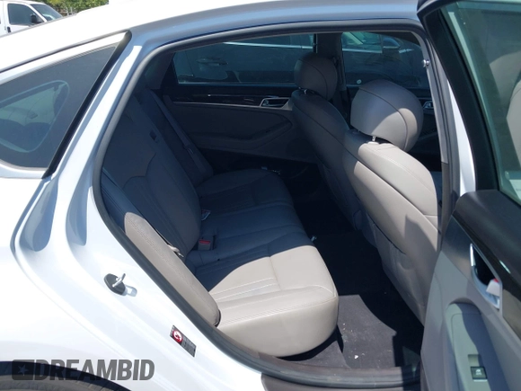 2019 Genesis G80 3.8L z VIN KMTFN4JE1KU313424, wystawiony jako IAAI lot #41985022 z przebiegiem Nie podano mil oraz . Historia ofert i sprzedaży dostępna na DreamBid. Obrazek 8.