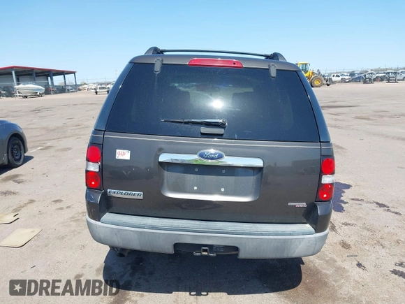 2006 Ford Explorer XLS z VIN 1FMEU62E86UA19804, wystawiony jako IAAI lot #42103063 z przebiegiem 150 466 mil mil oraz . Historia ofert i sprzedaży dostępna na DreamBid. Obrazek 17.