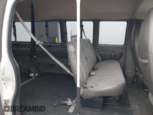 2011 Chevrolet Express Passenger 1LT с VIN 1GAZG1FG5B1106432, выставлен на аукционе IAAI как лот 42356831 с пробегом 216 679 миль миль и . История ставок и продаж доступна на DreamBid. Изображение 8.