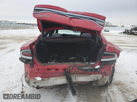 2015 Dodge Charger SXT z VIN 2C3CDXJG2FH746089, wystawiony jako Copart lot #43838105 z przebiegiem Nie podano mil oraz Szkoda całkowita • Salvage title. Historia ofert i sprzedaży dostępna na DreamBid. Obrazek 6.