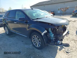 2013 Lincoln MKX with VIN 2LMDJ6JK6DBL05749, listed as a IAAI auction lot 42000210 with 104,944 mi miles. Bid and sale history available at carsss.com. Image 1.