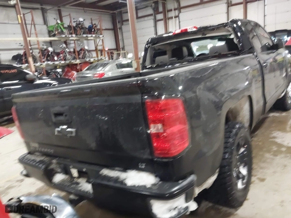 2017 Chevrolet Silverado 1500 LT with VIN 1GCVKREC3HZ183876, listed as a IAAI auction lot 41404639 with 122,367 mi miles. Bid and sale history available at carsss.com. Image 16.
