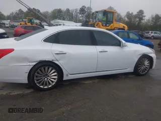 2016 Hyundai Equus Signature z VIN KMHGH4JH5GU106039, wystawiony jako IAAI lot #41913941 z przebiegiem 103 126 mil mil oraz . Historia ofert i sprzedaży dostępna na DreamBid. Obrazek 6.