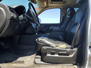 2011 Chevrolet Tahoe LT with VIN 1GNSCBE07BR401636, listed as a Copart auction lot 56075475 with 203,830 mi miles and Salvage title. Bid and sale history available at DreamBid. Image 7.