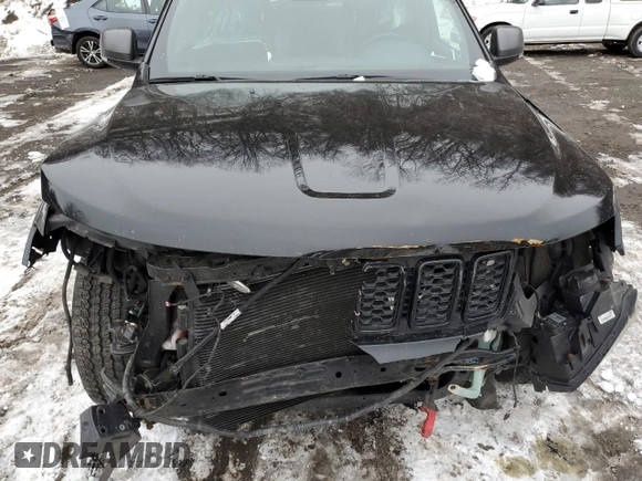 2021 Jeep Grand Cherokee Trailhawk with VIN 1C4RJFLT3MC581673, listed as a Copart auction lot 44993235 with 18,227 mi miles and Salvage Title. Bid and sale history available at carsss.com. Image 14.