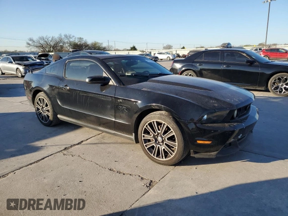 2010 Ford Mustang GT с VIN 1ZVBP8CH9A5154485, выставлен на аукционе Copart как лот 49710385 с пробегом 100 828 миль миль и Чистый • Clean title. История ставок и продаж доступна на DreamBid. Изображение 4.