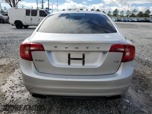 2015 Volvo S60 T5 Drive-E Premier with VIN YV140MFK8F1341368, listed as a Copart auction lot 46868965 with 119,219 mi miles and Salvage Title. Bid and sale history available at carsss.com. Image 6.