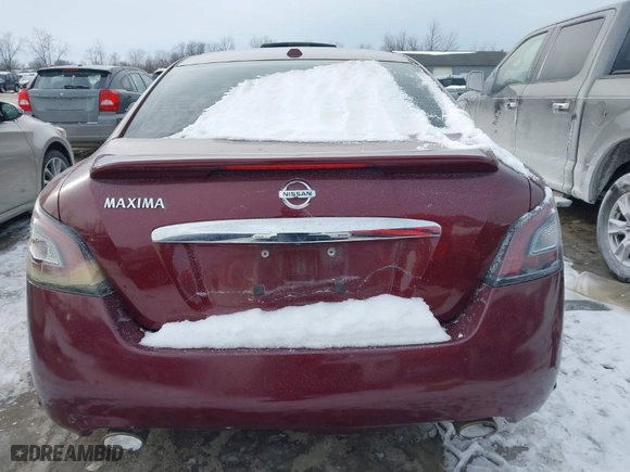 2012 Nissan Maxima 3.5 S with VIN 1N4AA5AP6CC842148, listed as a IAAI auction lot 41352124 with 124,852 mi miles. Bid and sale history available at carsss.com. Image 17.
