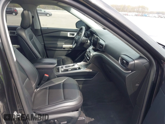 2020 Ford Explorer XLT z VIN 1FMSK8DH0LGC78552, wystawiony jako IAAI lot #42010246 z przebiegiem 46 614 mil mil oraz . Historia ofert i sprzedaży dostępna na DreamBid. Obrazek 5.