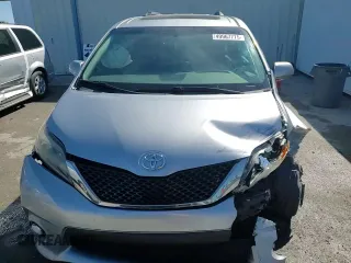2017 Toyota Sienna SE with VIN 5TDXZ3DC0HS818945, listed as a Copart auction lot 49967775 with 103,571 mi miles and Salvage Title. Bid and sale history available at carsss.com. Image 14.