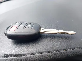 2018 Toyota Corolla L z VIN 2T1BURHE2JC116597, wystawiony jako IAAI lot #42033903 z przebiegiem 188 773 mil mil oraz . Historia ofert i sprzedaży dostępna na DreamBid. Obrazek 11.