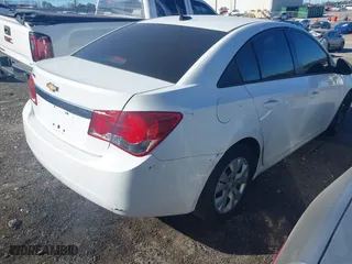 2013 Chevrolet Cruze LS with VIN 1G1PA5SH9D7118324, listed as a IAAI auction lot 41702565 with 161,135 mi miles. Bid and sale history available at carsss.com. Image 4.