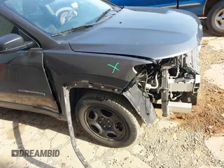 2018 Jeep Compass Sport с VIN 3C4NJCAB0JT233112, выставлен на аукционе IAAI как лот 42580222 с пробегом 96 280 миль миль и . История ставок и продаж доступна на DreamBid. Изображение 19.
