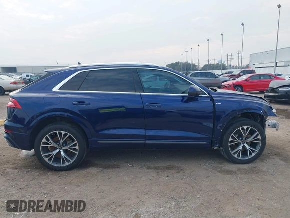 2021 Audi Q8 Premium Plus z VIN WA1EVAF17MD007971, wystawiony jako IAAI lot #41511948 z przebiegiem 60 025 mil mil oraz . Historia ofert i sprzedaży dostępna na DreamBid. Obrazek 14.